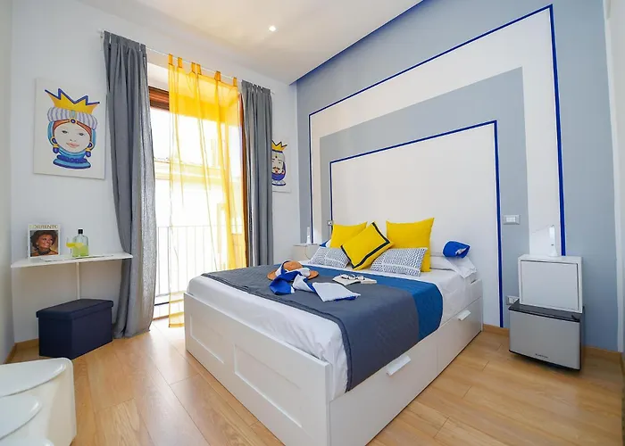 - Center Апартаменты Сорренто